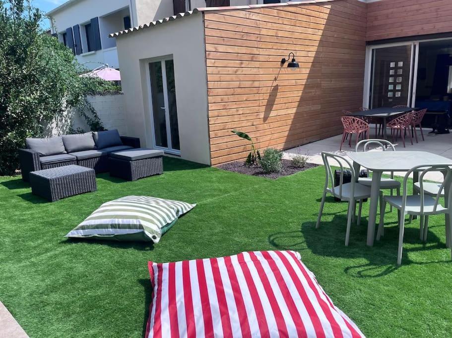 Maison Climatisee, Piscine, A 5 Minutes Des Grands Buffets Narbonne Exterior foto